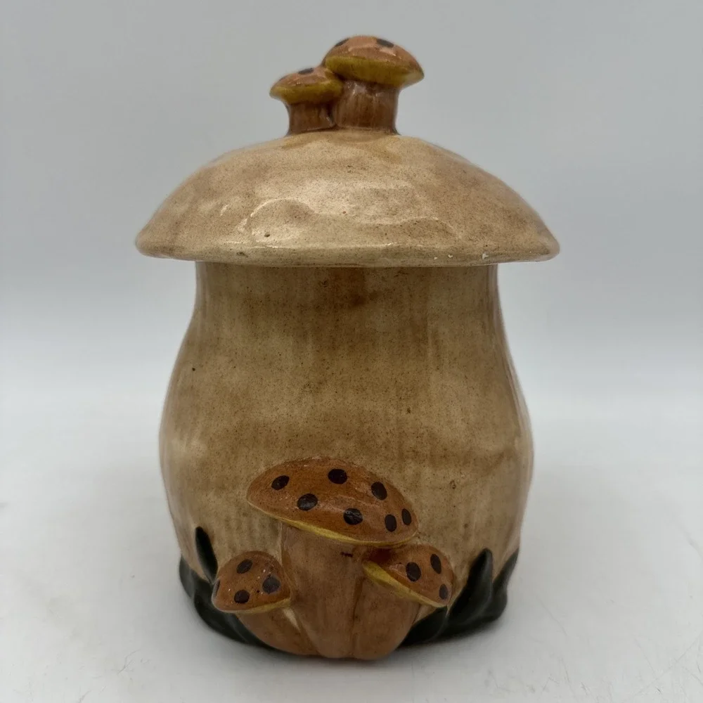Vintage Medium Mushroom Canister Cookie Jar Ceramic 1970s Kitchen w/ Lid 9.5